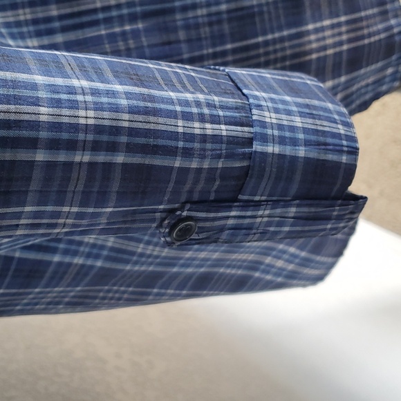 Blue plaid blouse, Women's blouse xl, dress barn, buttoned shirt with collar - Picture 4 of 7